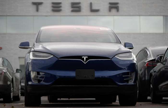 Tesla выпустила бюджетные версии электромобилей Model S и Model X для рынка США