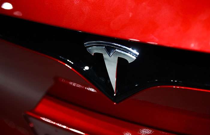 Tesla отзовет более 1,6 млн электромобилей в Китае из-за проблем с ПО