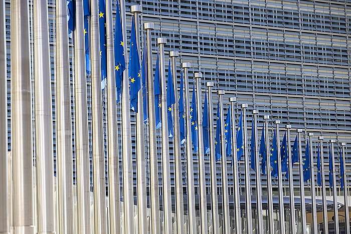 Совет ЕС утвердил 13-й пакет санкций в отношении России