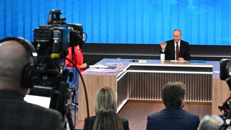 Путин предложил западным экспертам выбрать цель в Киеве для "Орешника"