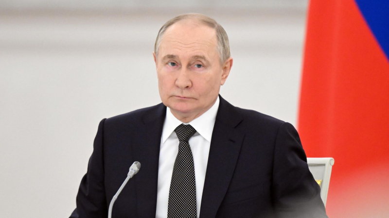 Путин прибыл во Дворец независимости в Минске на саммит ЕАЭС