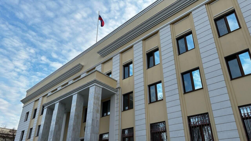 Случаи высылки российских дипломатов из стран мира в 2023-2025 годах
