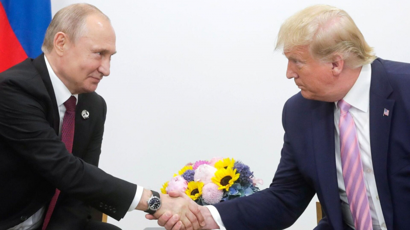 Трамп отказался сообщать детали переговоров с Путиным