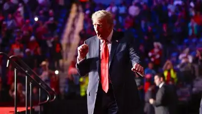 Трамп поздравил владельцев биткоина