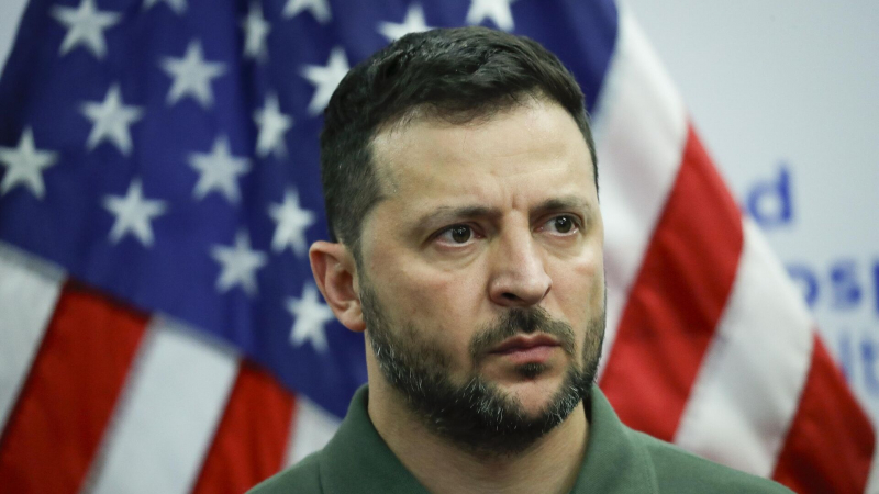 "Возьми трубку". В США обратились к Зеленскому