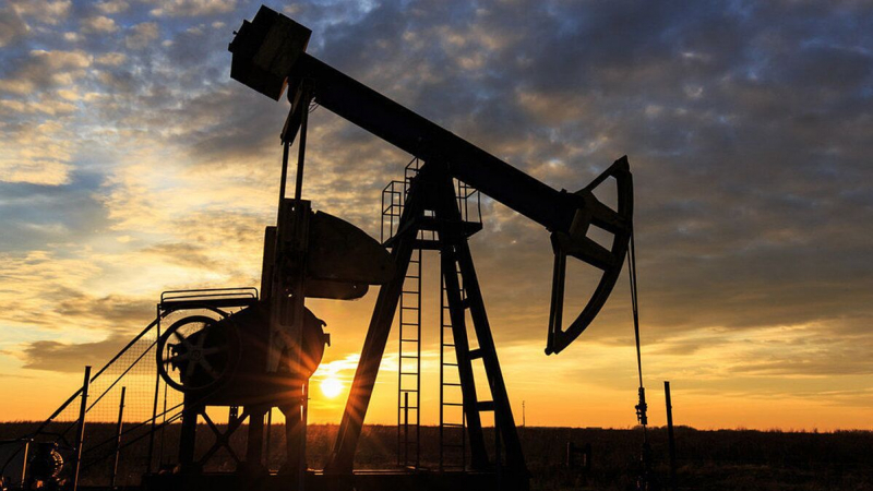 Мировые цены на нефть снижаются из-за США и Китая